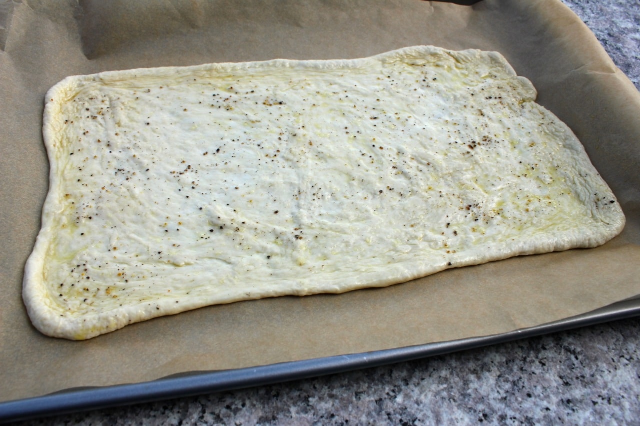 flatbread-with-figs-goat-cheese-and-prosciutto-1, pinthis