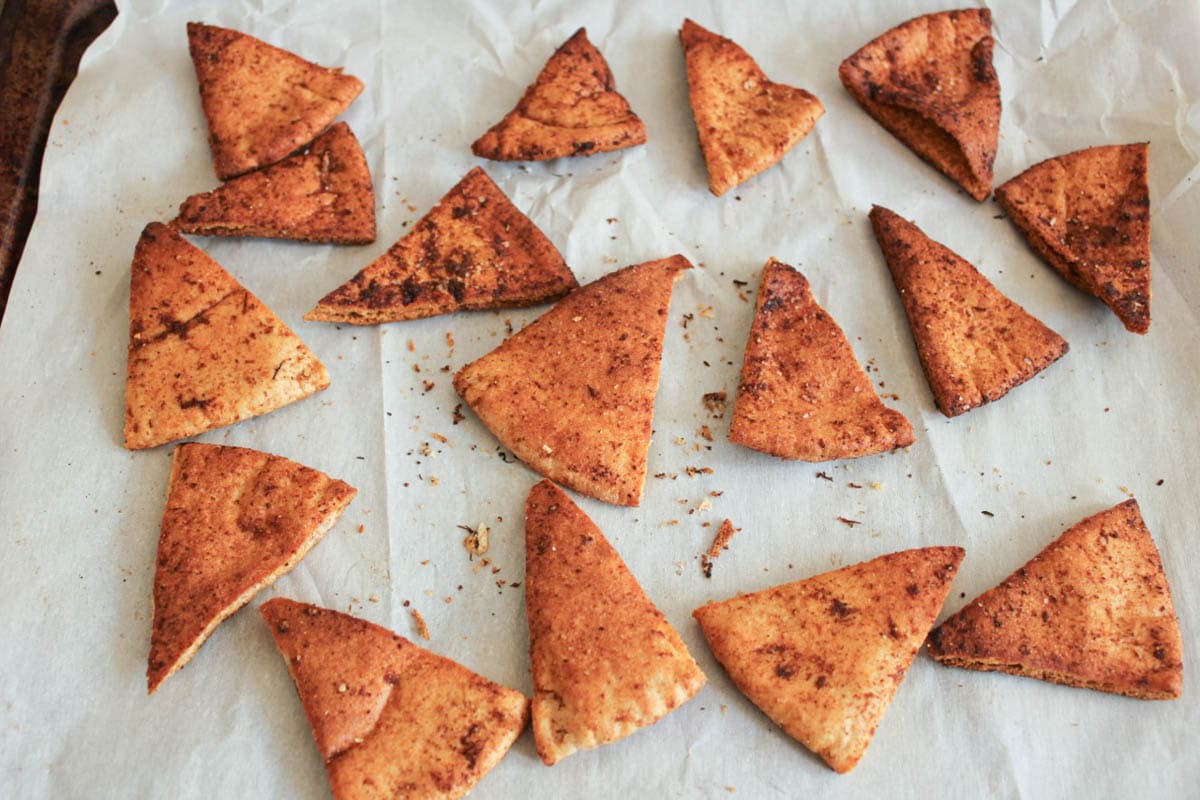 Chipotle-Hummus-with-Homemade-Chili-Lime-Pita-Chips-step-4