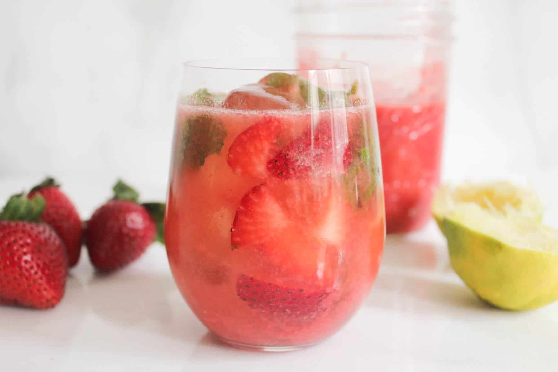 Roasted-Strawberry-Mojito-Cocktail-Step-4