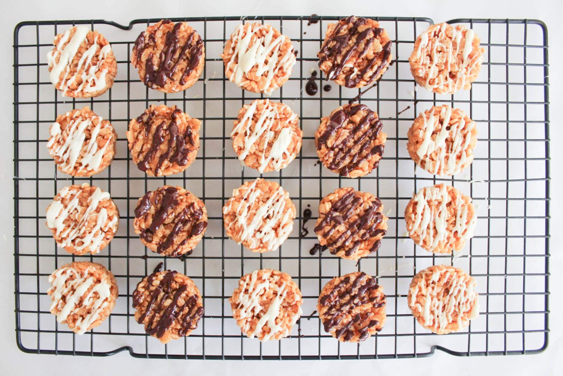 Pumpkin-Spice-Rice-Krispie-Treat-Bites-step-5