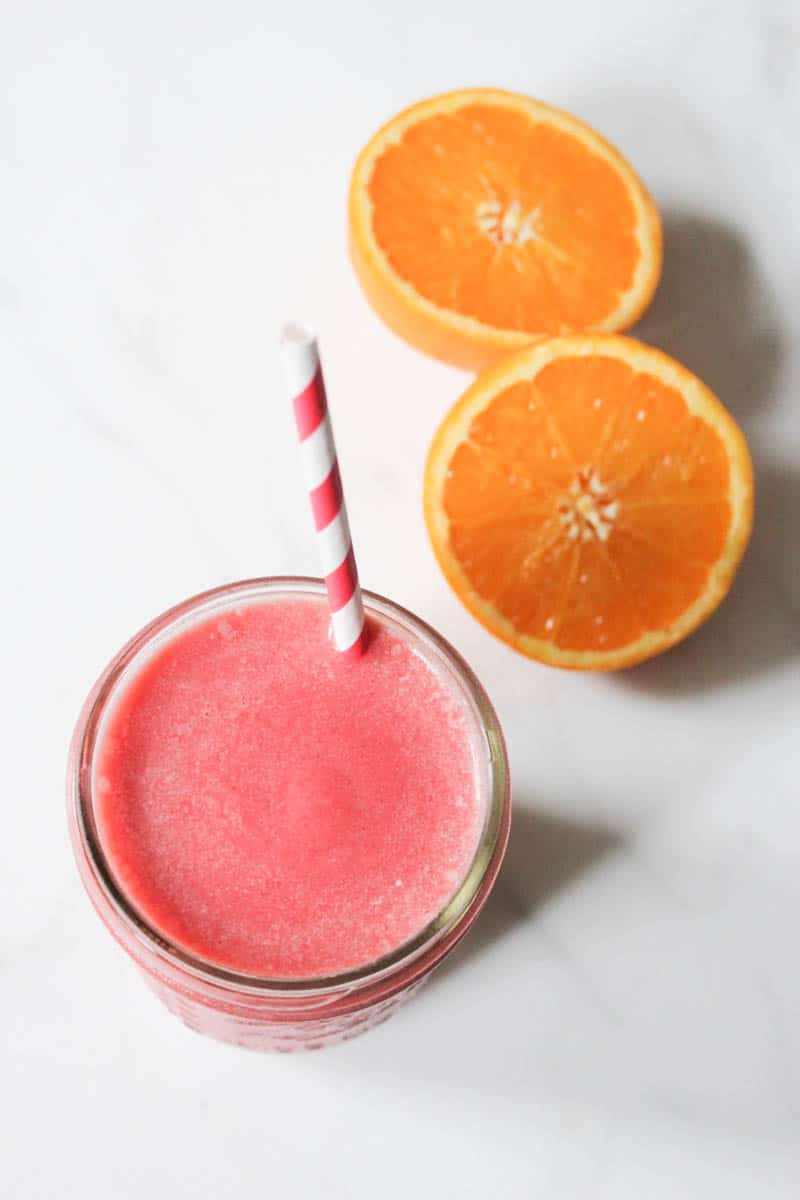 Vegan-Strawberry-Julius-Smoothie