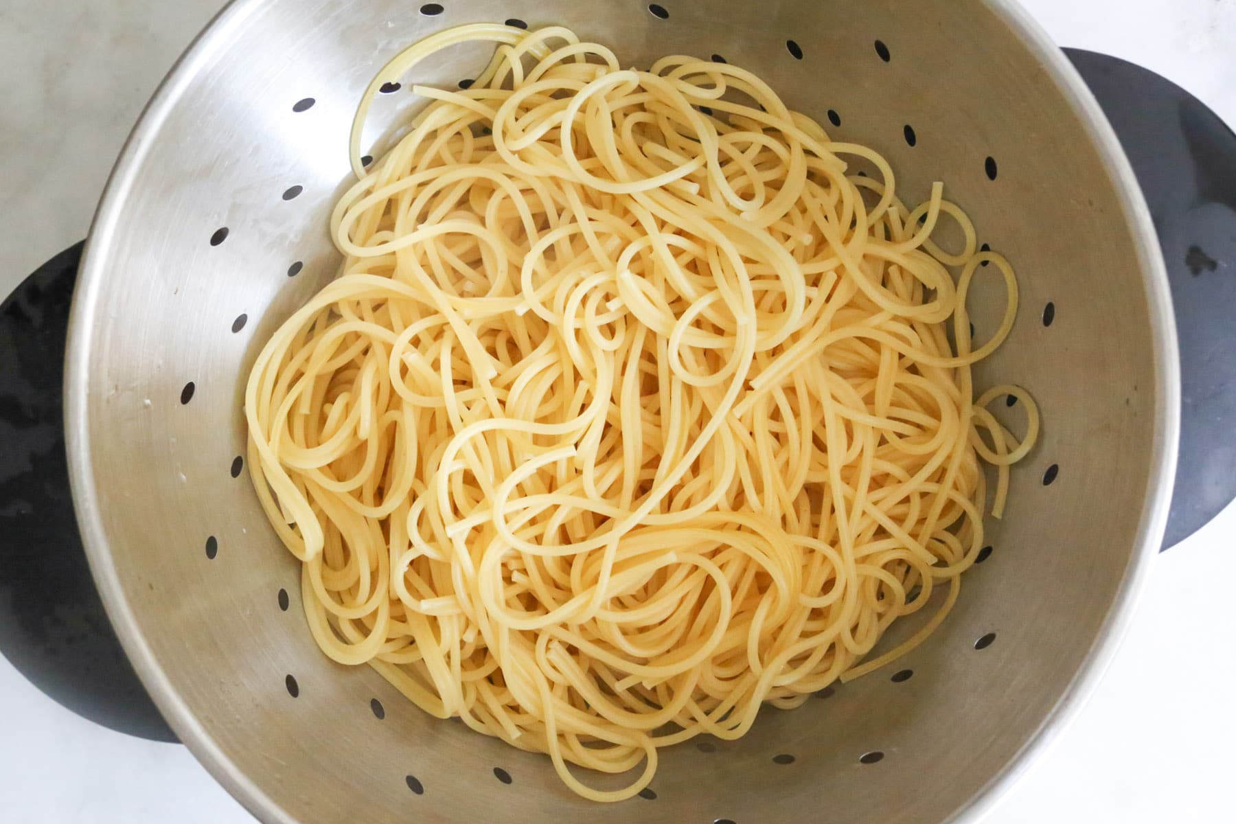 Spaghetti-with-Zucchini-and-Cherry-Tomato-Sauce-step-3