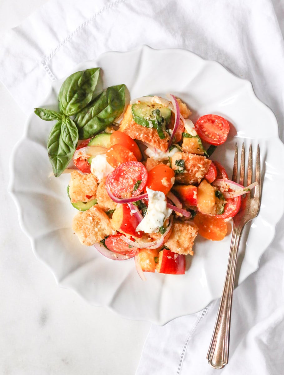 summer-panzanella-with-nectarines-and-mozzarella-4